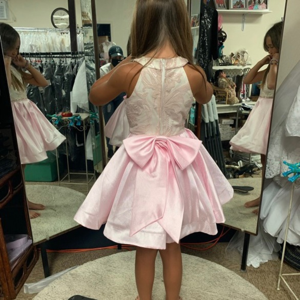 Girls dress
